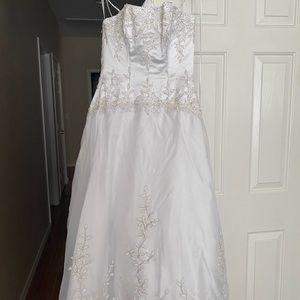 Wedding dress